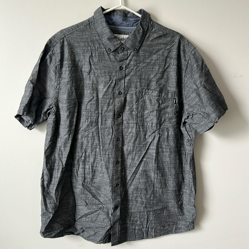 NWOT - Hurley Casual Button Down Short Sleeve Shirt